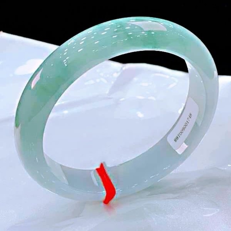 Bracciale in Giadeite Naturale - Lighting recensione e prezzo